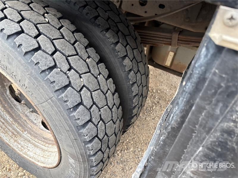 Ford 650A 7720 lb Knuckle Boom on Ford F-450SD 4x4 Boom Kranbil