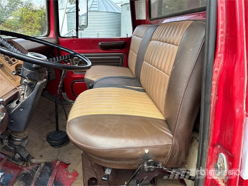 Ford 700 4x2 Grain Truck 农用/粮食运输车