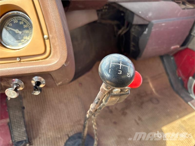 Ford 700 4x2 Grain Truck 农用/粮食运输车