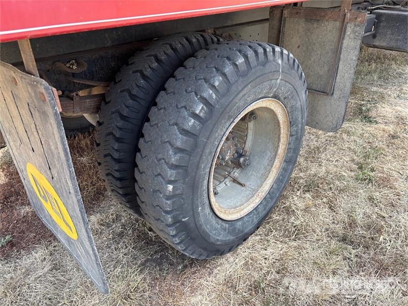 Ford 700 4x2 Grain Truck 农用/粮食运输车