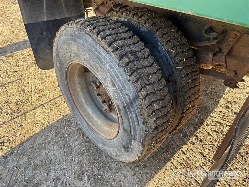 Ford 800 4x2 Grain Truck зерновозы