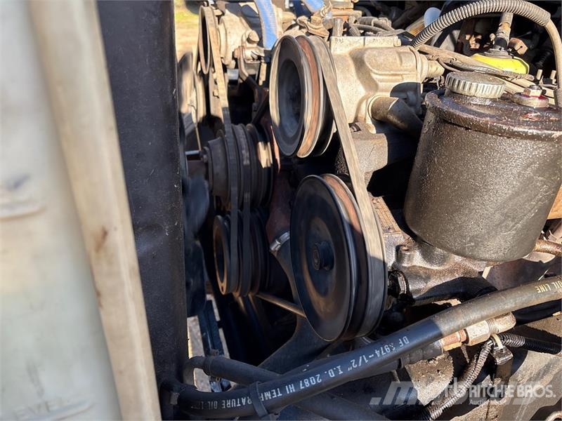 Ford 800 4x2 Grain Truck зерновозы