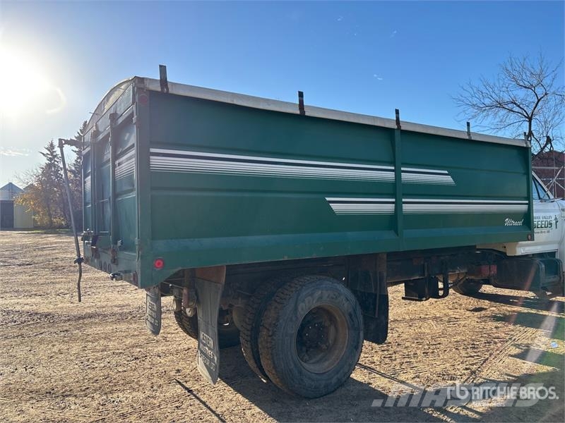 Ford 800 4x2 Grain Truck зерновозы