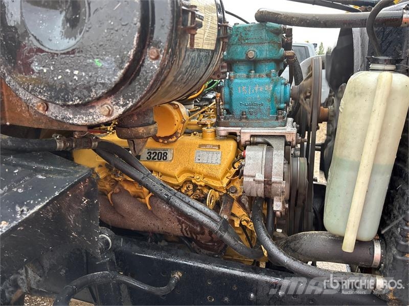 Ford 8000 Kranbil