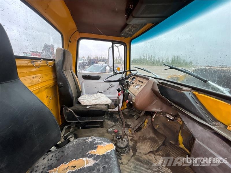 Ford 8000 Kranbil
