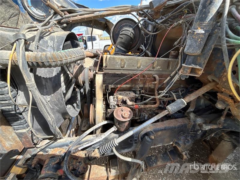 Ford 9000 Φορτηγά Ανατροπή