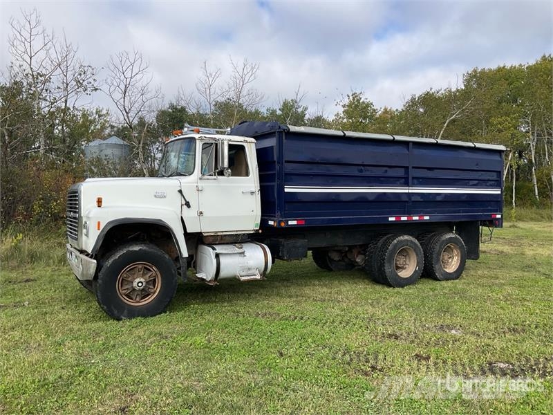 Ford 9000 6x4 Grain Truck شاحنات المزارع / الحبوب