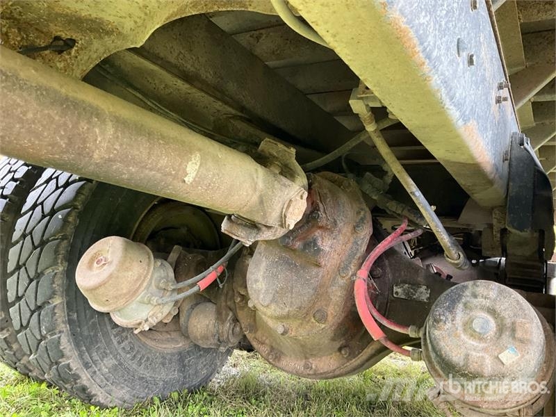 Ford 9000 6x4 Grain Truck شاحنات المزارع / الحبوب