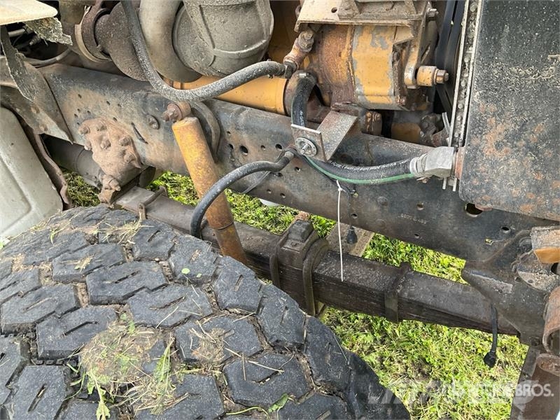 Ford 9000 6x4 Grain Truck شاحنات المزارع / الحبوب