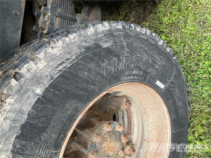 Ford 9000 6x4 Grain Truck شاحنات المزارع / الحبوب