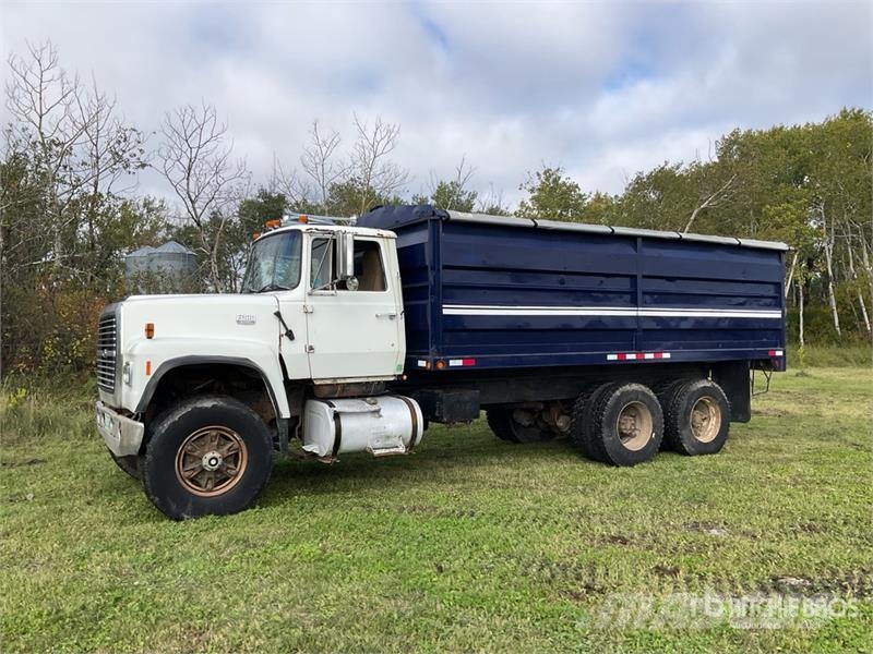 Ford 9000 6x4 Grain Truck شاحنات المزارع / الحبوب