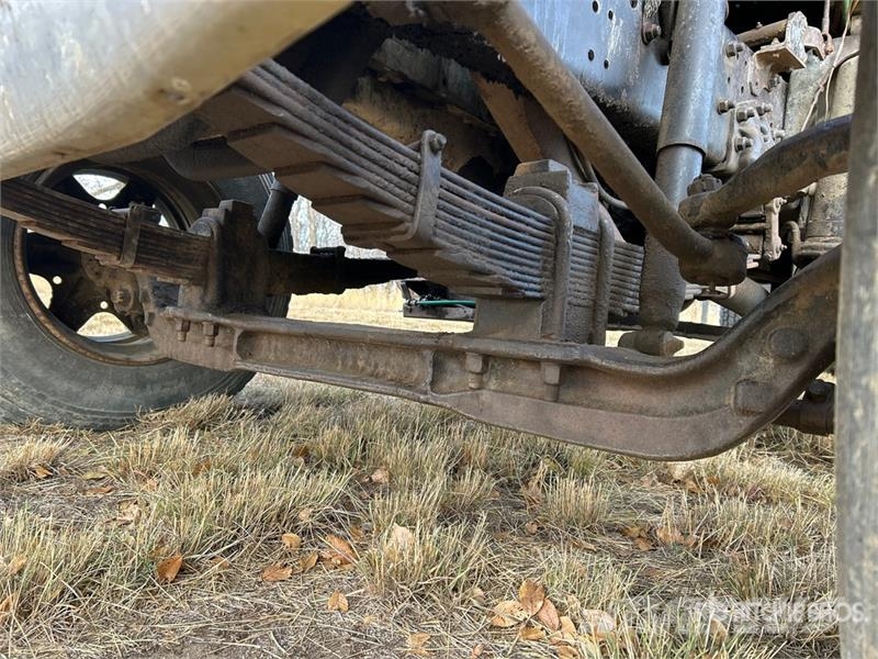 Ford 9000 6x4 Grain Truck Farm / grain trucks