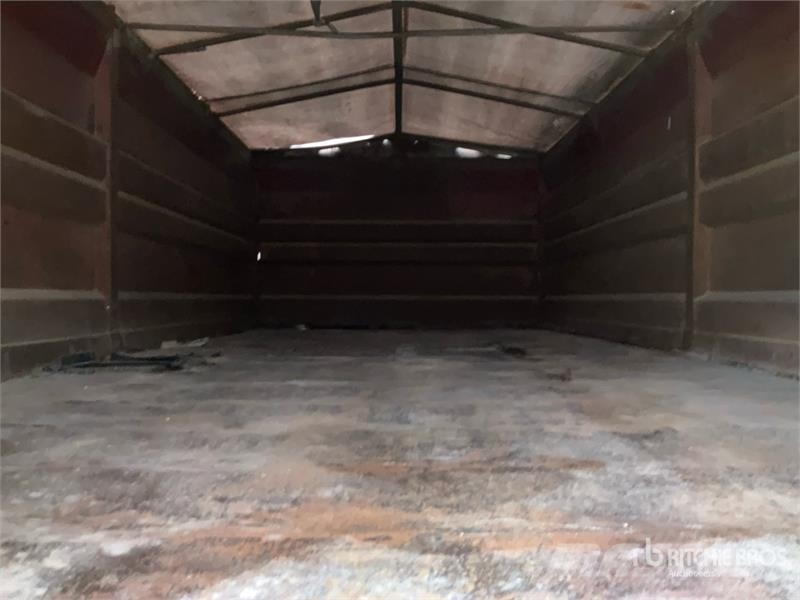 Ford 9000 6x4 Grain Truck شاحنات المزارع / الحبوب