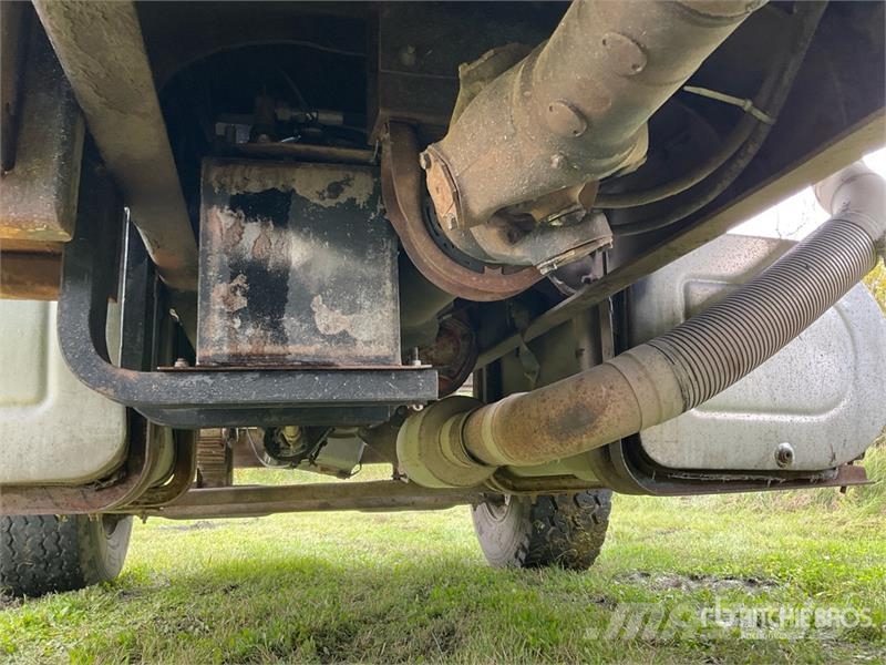 Ford 9000 6x4 Grain Truck شاحنات المزارع / الحبوب