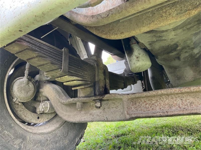 Ford 9000 6x4 Grain Truck شاحنات المزارع / الحبوب