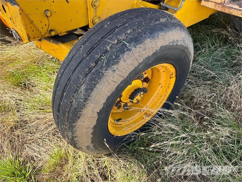 Ford DD3140 2WD Tractor トラクター