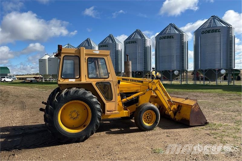 Ford DD3140 2WD Tractor トラクター
