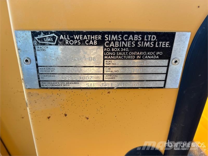 Ford DD3140 2WD Tractor トラクター