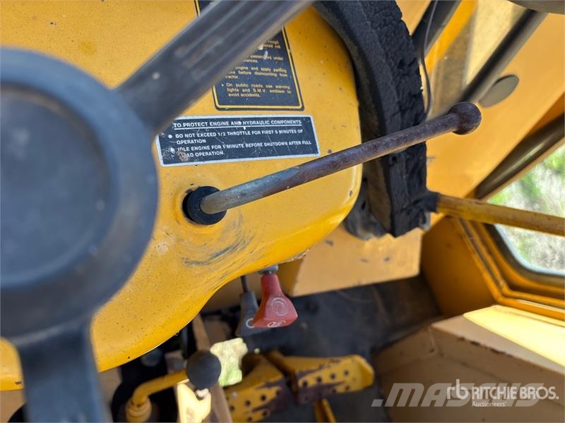 Ford DD3140 2WD Tractor トラクター