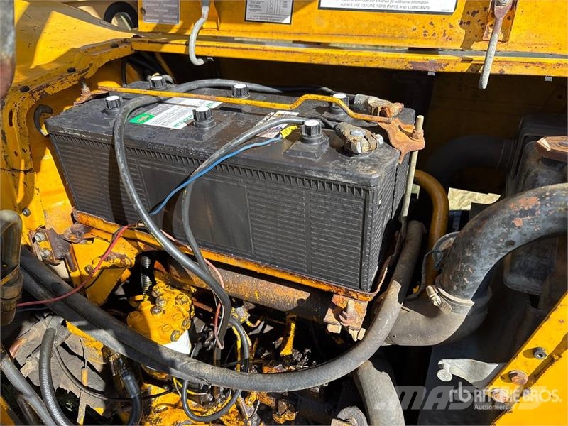 Ford DD3140 2WD Tractor トラクター