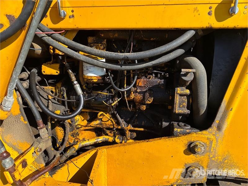 Ford DD3140 2WD Tractor トラクター