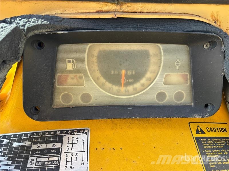 Ford DD3140 2WD Tractor トラクター