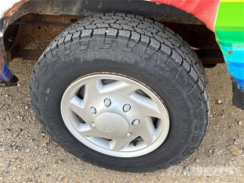 Ford E-150 Ванове за доставки