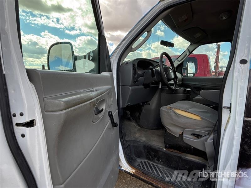 Ford E-150 Ванове за доставки