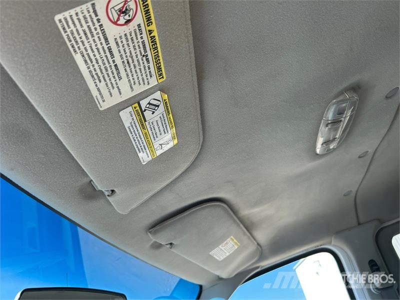 Ford E-350 XLT 11 Passenger Van Krovininiai furgonai