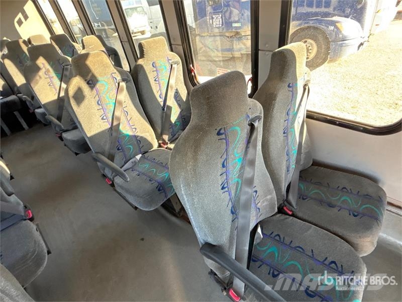 Ford E-450 4x2 22-Seat Transit Bus Mini autobusi