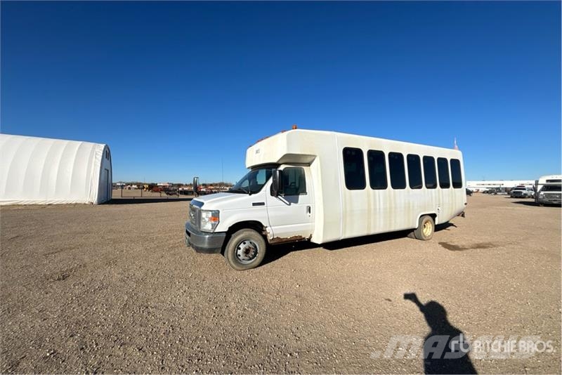 Ford E-450 4x2 22-Seat Transit Bus Mini autobusi