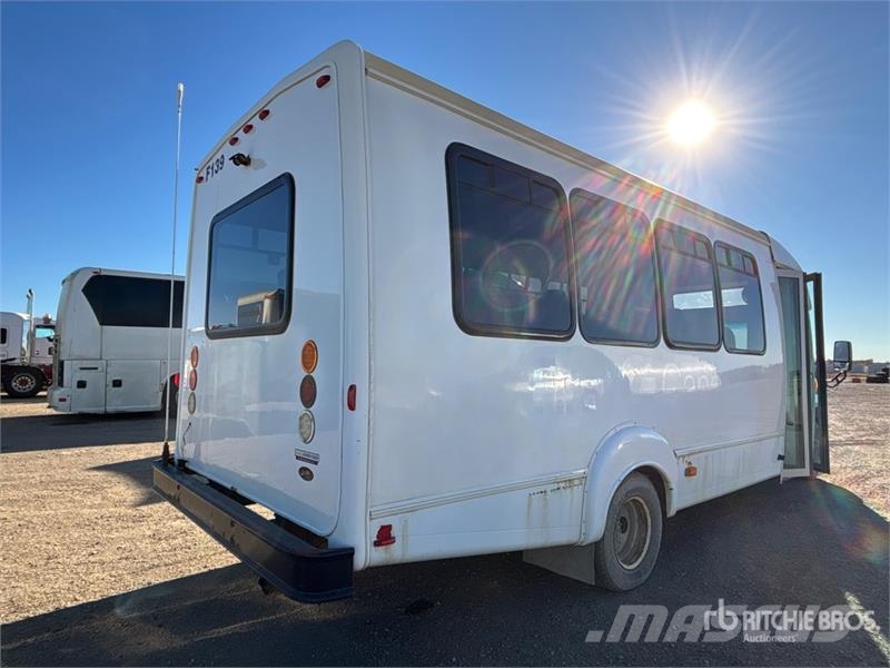 Ford E-450 4x2 25-Seat Transit Bus Mini-bus