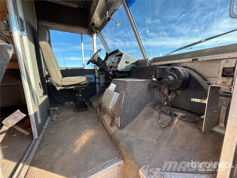 Ford E-450 4x2 Step Van هيكل صندوقي