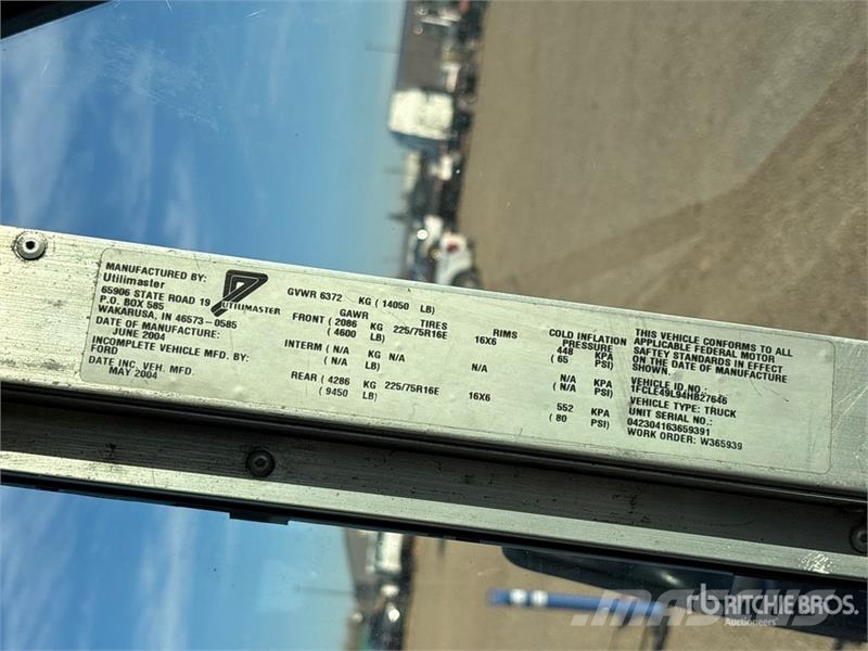 Ford E-450 4x2 Step Van هيكل صندوقي