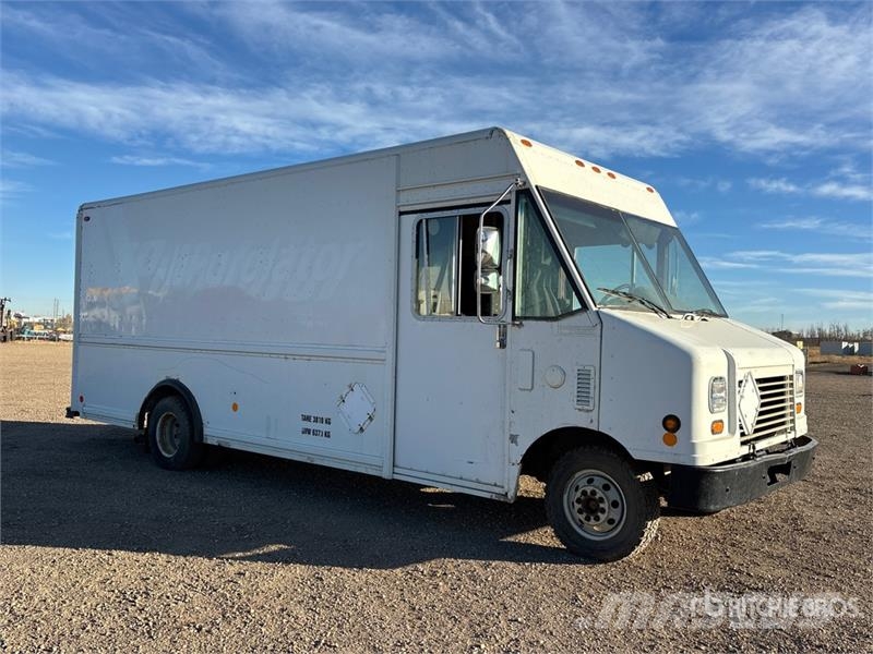 Ford E-450 4x2 Step Van هيكل صندوقي