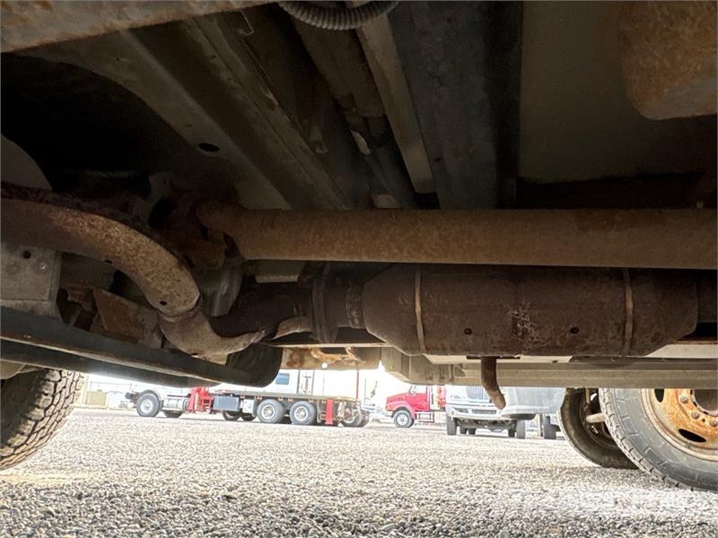 Ford E-450 4x2 Utility Truck شاحنات خفيفة/مفصلية الجوانب