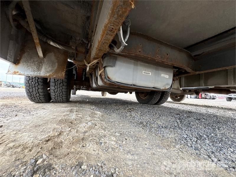 Ford E-450 4x2 Utility Truck شاحنات خفيفة/مفصلية الجوانب