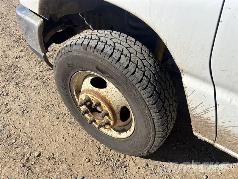 Ford E-450 4x2 Van Truck Camion Fourgon