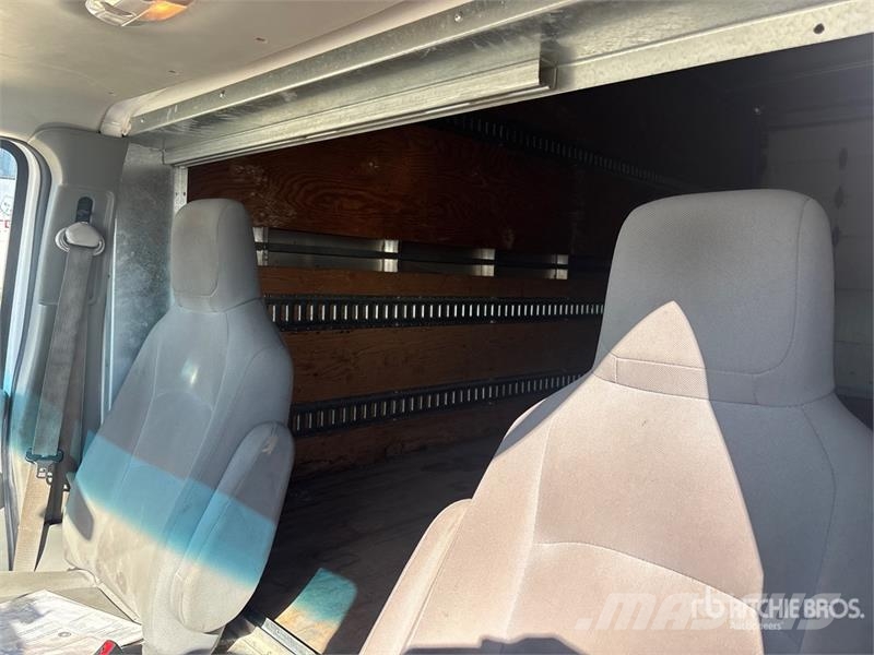 Ford E-450 4x2 Van Truck Camion Fourgon
