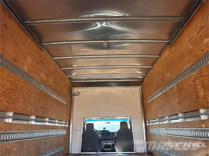 Ford E-450 4x2 Van Truck Camion Fourgon
