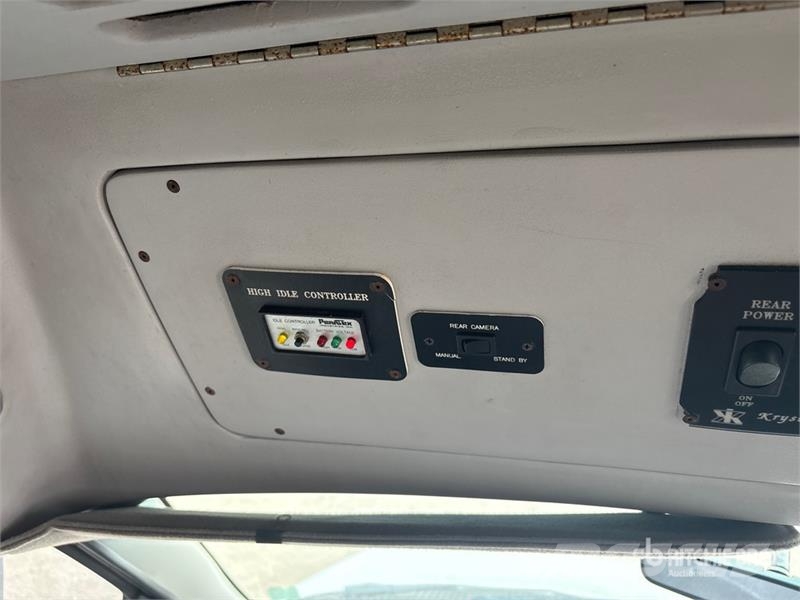 Ford E450 4x2 15-Seat Party Bus Minibuses