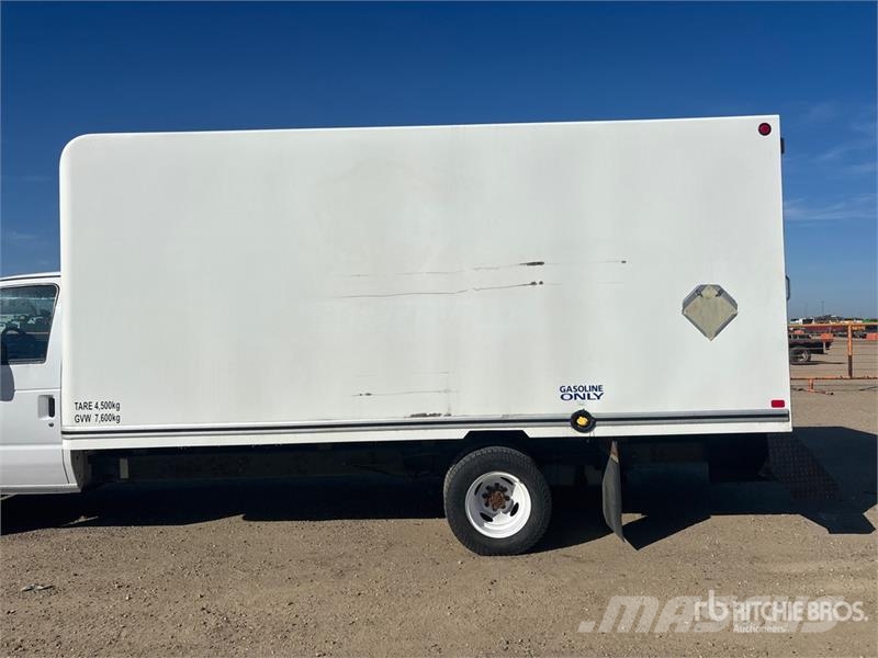 Ford E450 4x2 Van Truck Skapbiler
