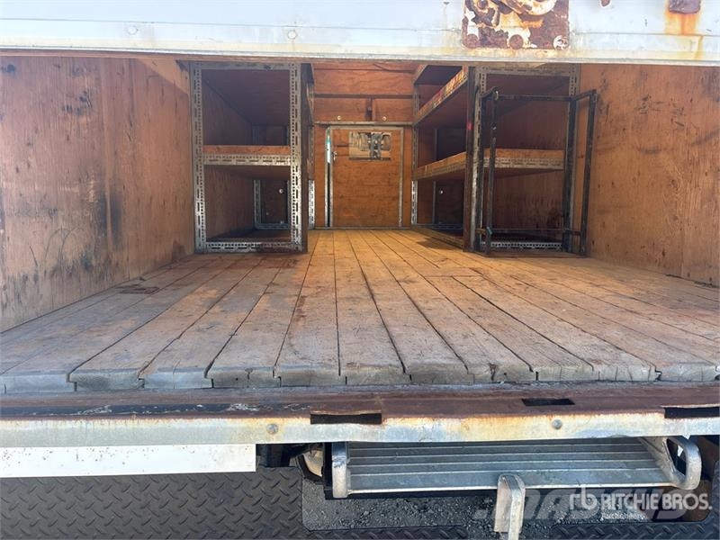 Ford E450 4x2 Van Truck Skapbiler