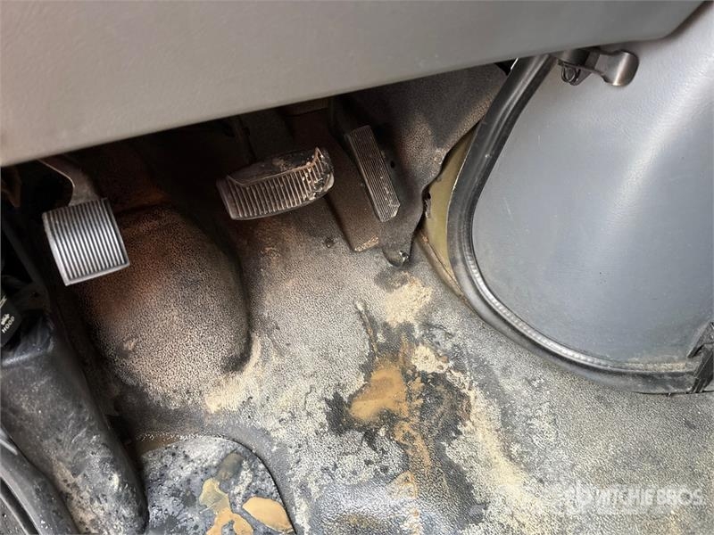Ford E450 4x2 Van Truck Skåpbilar