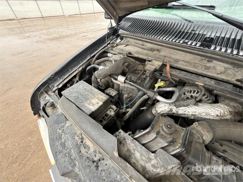 Ford E450 4x2 Van Truck Skåpbilar