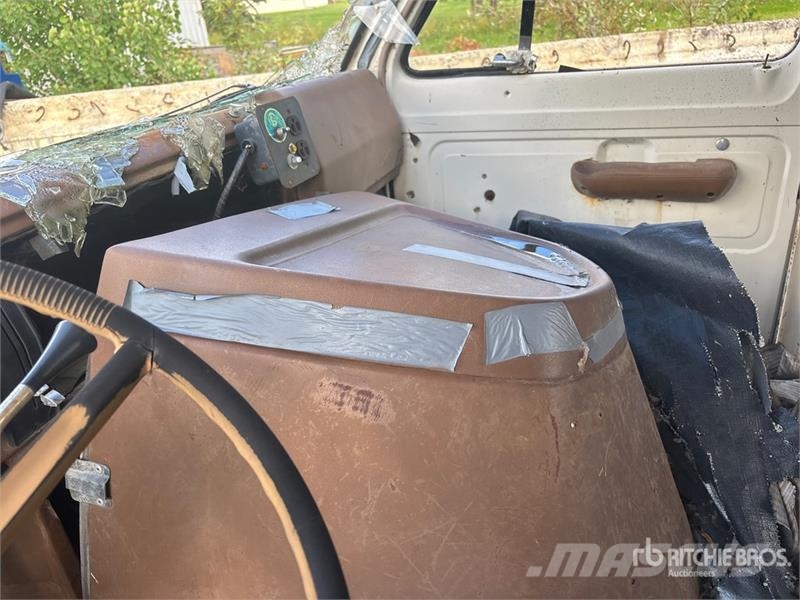 Ford Econoline 300 4x2 Van Truck (Inoperable) Φορτηγά Κόφα