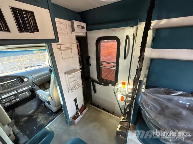 Ford Econoline E-350 4x2 Ambulance Ambulanze