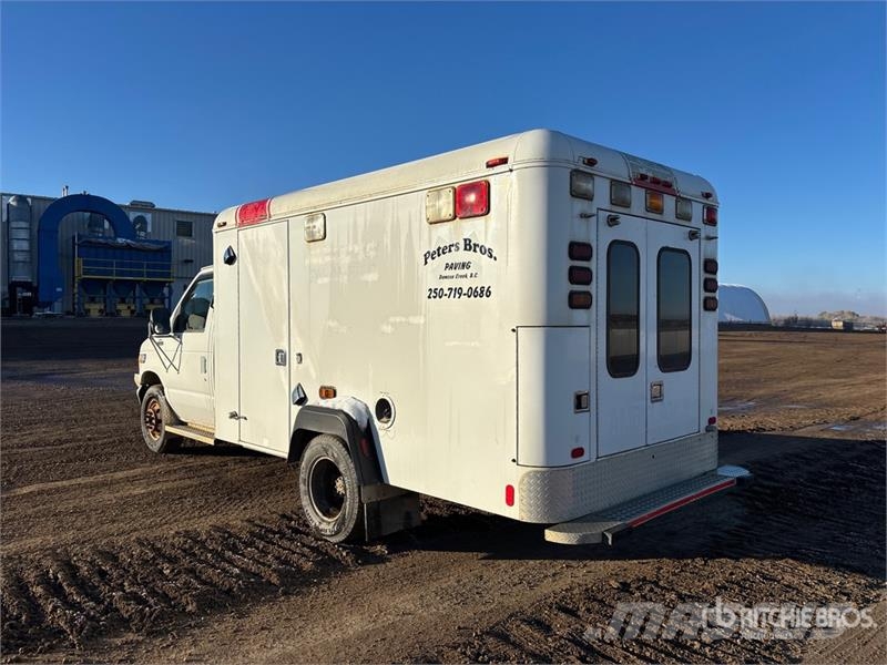Ford Econoline E-350 4x2 Ambulance Ambulanze