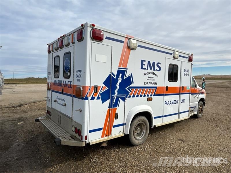 Ford Econoline E-450 4x2 Ambulance Krankenwagen