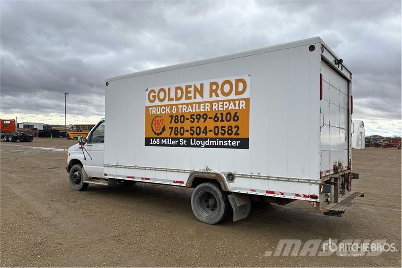 Ford Econoline E-450 4x2 Van Truck Camion Fourgon